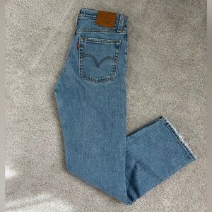 Levi’s Wedgie Straight Jeans